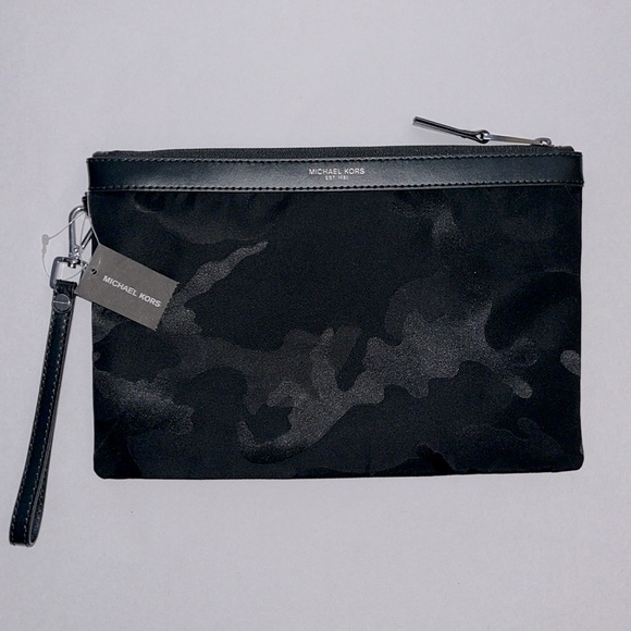 Michael Kors Kent camo Jacquard pouch - Picture 8 of 8